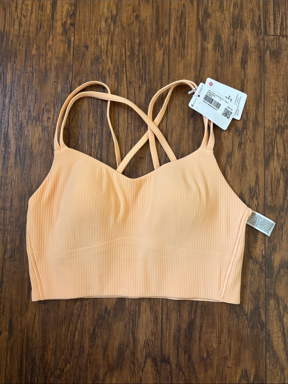 Lululemon LIKE A CLOUD Peach Ribbed Sports Bra - Size 4 NWT 🏷️